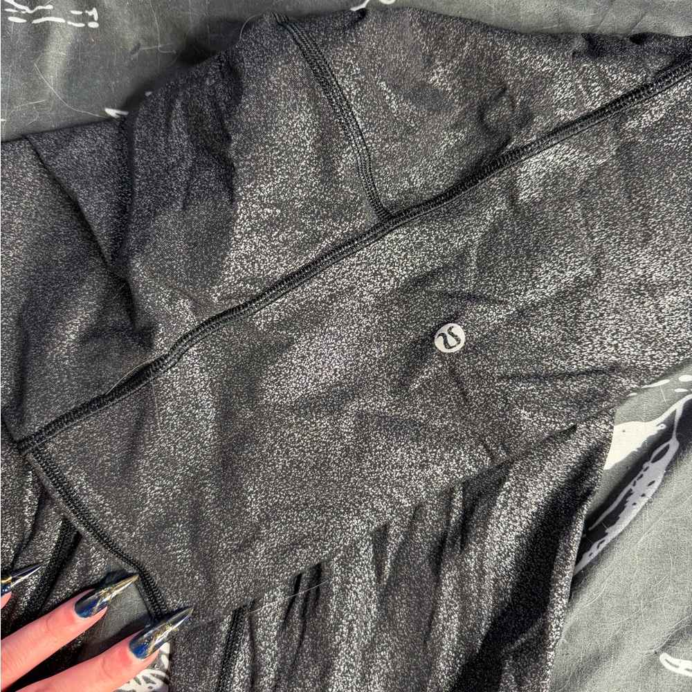 Lululemon Foil Align Black/Silver 25”